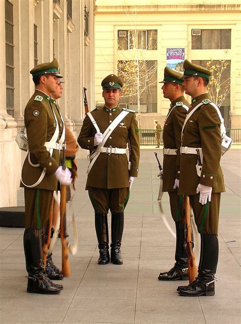 Cambio de Guardia | Men in uniform, Military uniform, Military fashion