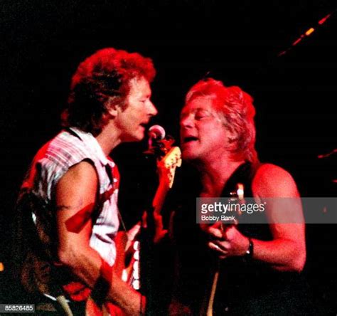 Dave Smalley and Eric Carmen of Raspberries News Photo - Getty Images