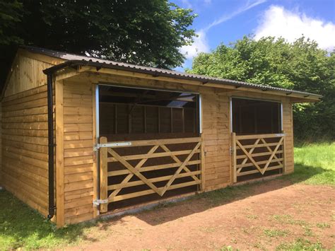 FIELD SHELTERS | Longcross Stables