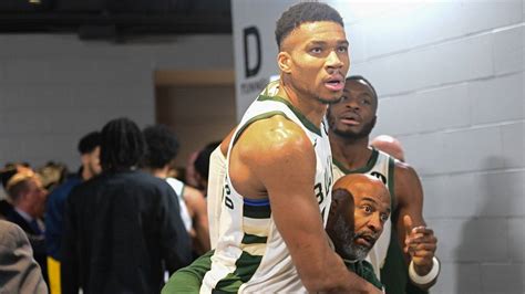 Is Giannis Antetokounmpo Playing Tonight vs Pistons? Bucks Issue Injury ...