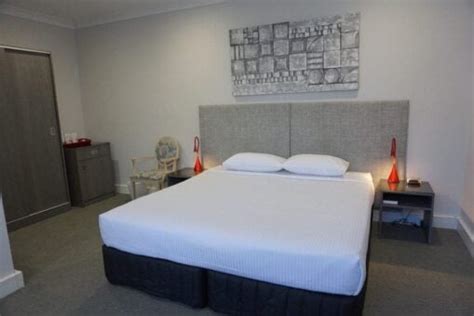 Double Bay Accommodation Sydney - The Savoy Hotel