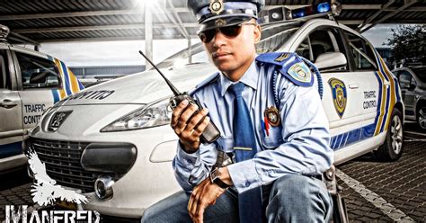 Inspiration Blog - Manniphoto / Retutpro.com: Namibian Police Officer