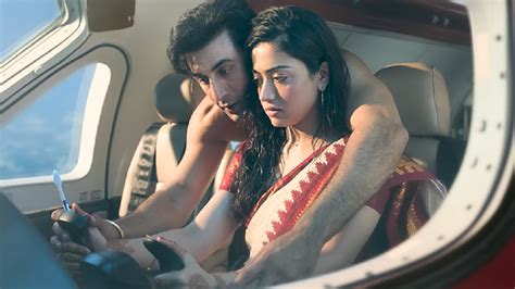 Ranbir Kapoor, Rashmika Mandanna’s Jet Scene From Animal Turns Into Hilarious Meme Fest; Trolls ...