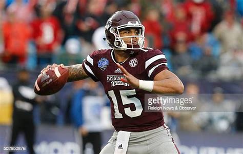 228 Mississippi State Qb Dak Prescott Stock Photos, High-Res Pictures, and Images - Getty Images