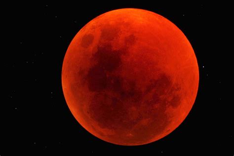 Photos: Long Total Lunar Eclipse of June 15