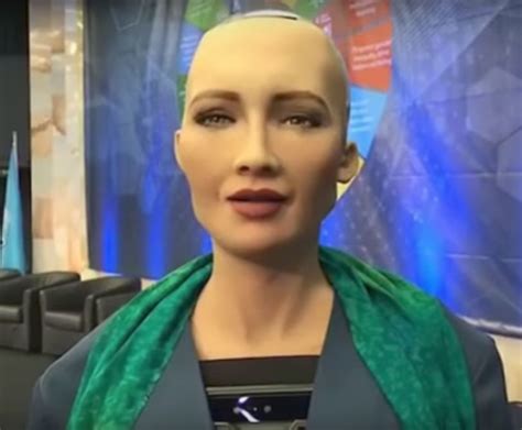 Sophia, A Humanoid Robot Receives Citizenship From Saudi Arabia - CupertinoTimes