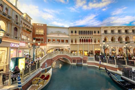 Ultimate guide: The 8 best shopping malls in Las Vegas - the world and then some