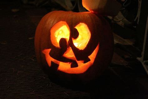 Goofy Jack O' Lantern | Jack o lantern, Pumpkin carving, Jack o lantern faces