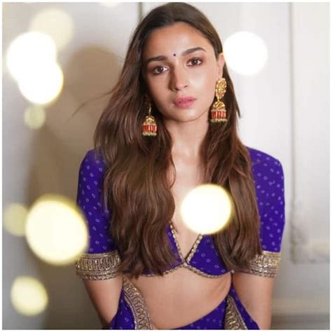 Alia Bhatt looks brighter than the Diwali lights in this purple ...