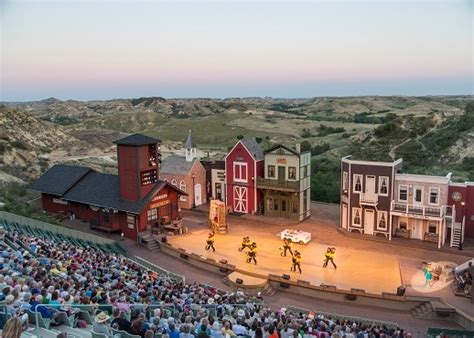 15 Closest Hotels to North Dakota Cowboy Hall of Fame in Medora ...