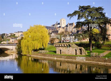 The river Sarthe at Le Mans in France Stock Photo - Alamy