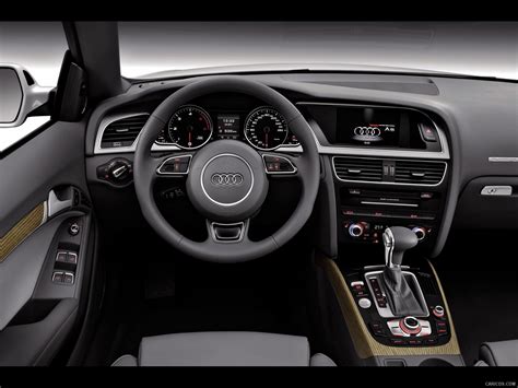 Audi A5 Cabriolet (2012) - Interior | Caricos