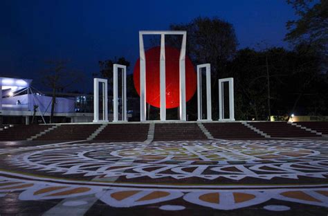 Shaheed Minar (Language Martyrs Monument), Dhaka, Bangladesh | SusanIves