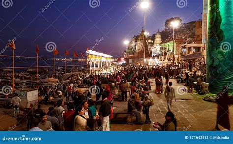 Dashashwamedh Ghat, Varanasi Editorial Photography - Image of city ...