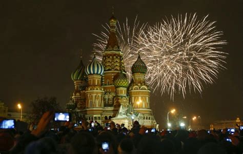 Top 10 New Year’s Eve celebrations in the World | This is Italy | Page 6