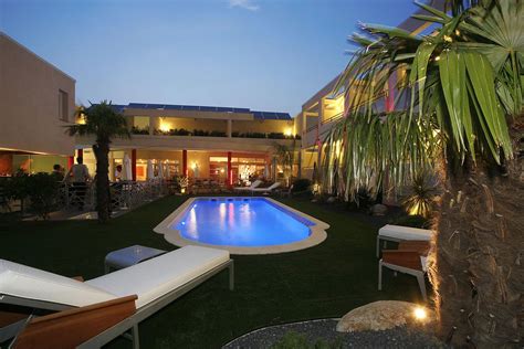 Hotel Perpignan - Hotel La Fauceille - Hotels Roussillon - Hotel Perpignan