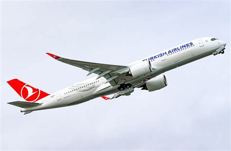 Le 1er Airbus A350-900 Turkish Airlines réalise son premier vol – ACTU AERO /// AAF