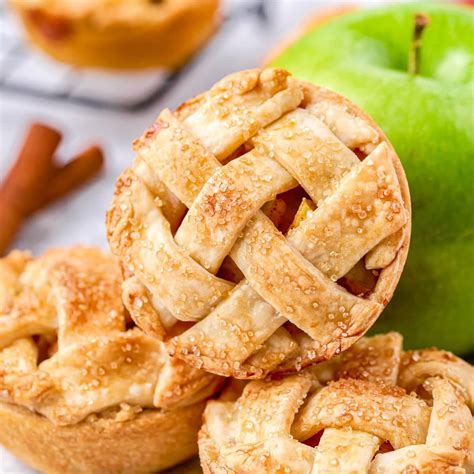 Easy Mini Apple Pies | Mom On Timeout