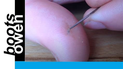 Try this one simple trick to remove a thorn from your finger: Quick and easy for splinter ...