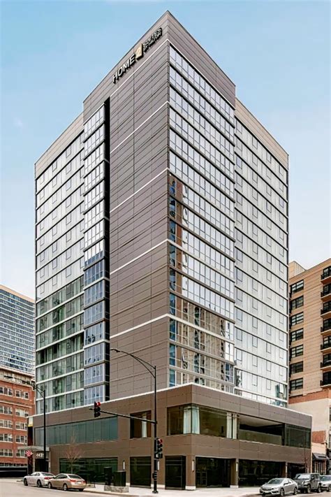 Home2 Suites by Hilton Chicago River North, River North : -39% during ...