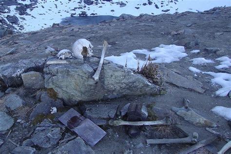 Roopkund Skeleton Lake [Dark Tourism in India] – Dark Tourists