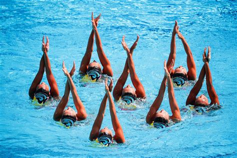 Marveling at the Soaking Wet Rockettes of the Olympics (Published 2016) | Olympic synchronised ...