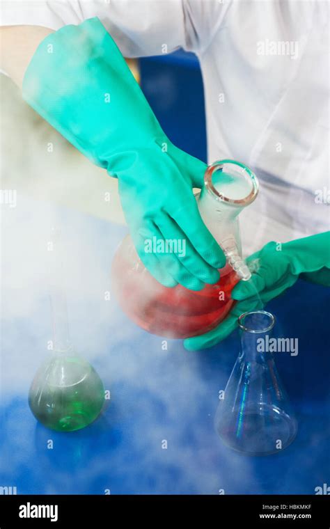 Experiments in a chemistry lab Stock Photo - Alamy