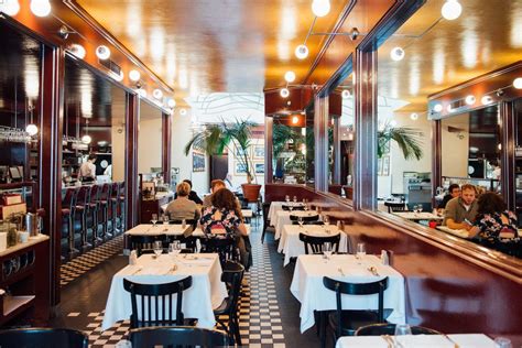 L'express Restaurant: A Beloved Montreal Classic | TASTET