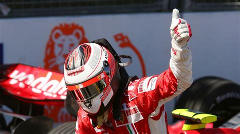 Kimi Raikkonen signs 2-year deal to return to Ferrari