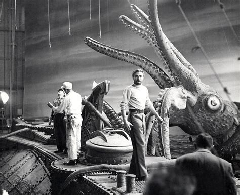 Vingt Mille Lieues Sous Les Mers [1954] | Full Length Movies ...