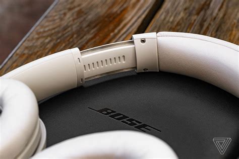 Bose QuietComfort 45 review: comfortably familiar - The Verge