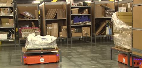 Inside the Amazon Warehouse, The Robots Are Happy (video) | The Digital Reader