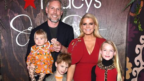 Jessica Simpson’s husband sparks reaction with awkwardly heartfelt ...