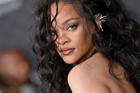 Rihanna Wore a Sheer Strapless Dress and ’90s Blue Eye Shadow for a Night Out in Miami—See Pic ...