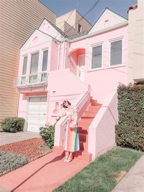 The Pink House - A Fashion Nerd