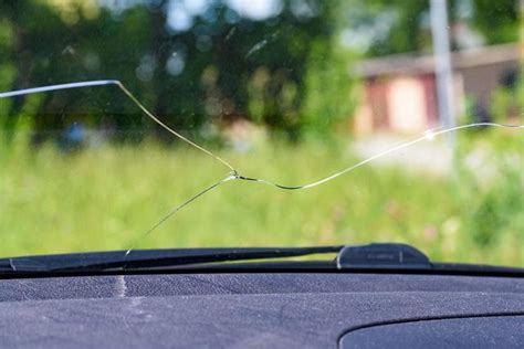 can you pass inspection with a cracked windshield - loforte-kishaba99