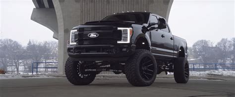 Murdered Out, Lifted Ford F-250 On 24-Inch Rims Is A Road-Going Behemoth - autoevolution