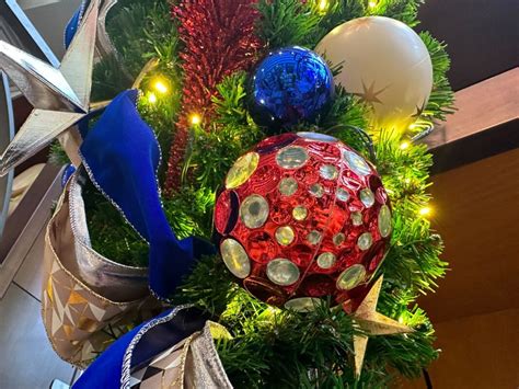 PHOTOS: Holiday Decorations Go Up for 2023 Festive Season at Disney's Contemporary Resort - WDW ...