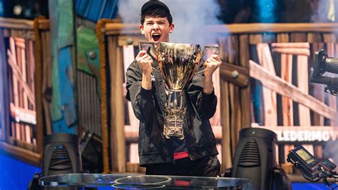 Montgomery County Teen ‘Bugha’ Claims Fortnite World Cup, $3-Million ...