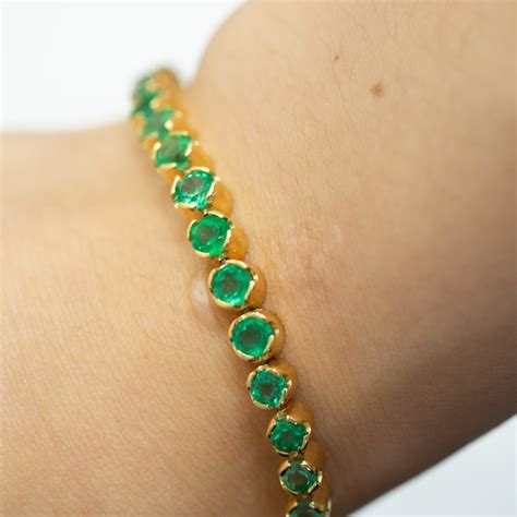 6.82ct Colombian Emerald Tennis Bracelet in 18kt Yellow Gold 39 ...