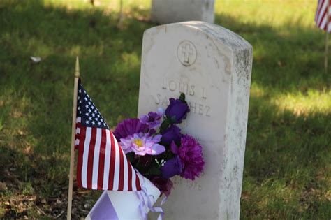 Walker Report - Shedding Light on Bexar County: Photos of Fort Sam Houston Cemetery on Memorial ...