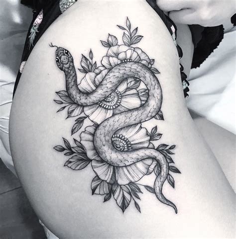 Snake & Flowers Hip