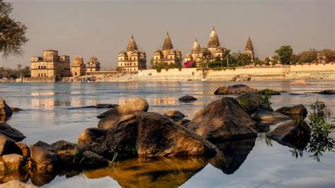 Madhya Pradesh Budget Destinations: मात्र 5 से 7 हजार में कर सकते हैं मध्य प्रदेश के इन खूबसूरत ...