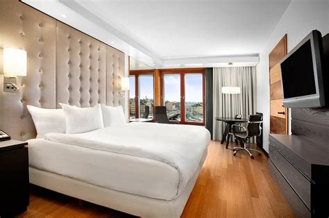 Hilton Stockholm Slussen Rooms: Pictures & Reviews - Tripadvisor