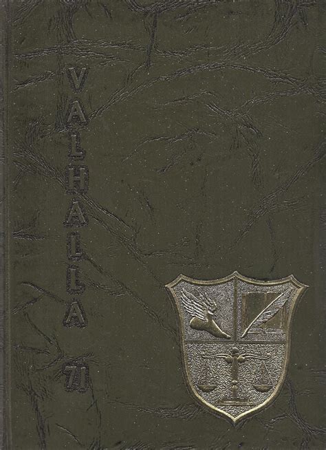 Evergreen High School Yearbook 1971 Metamora, OH (Valhalla) de Yearbook Staff: Near Fine ...