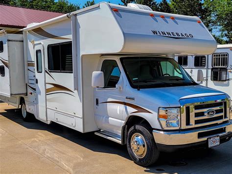 2015 WINNEBAGO MINNIE WINNIE 31H - Good Sam RV Rentals