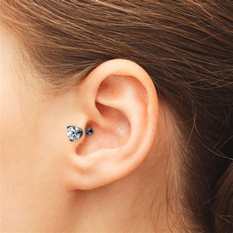 The Ultimate Guide to Tragus Piercings