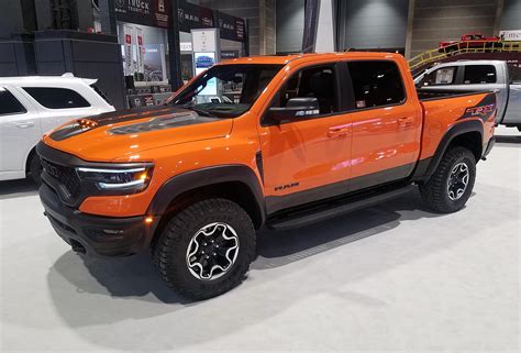 Local Color: Unusual Paint Hues at the 2022 Chicago Auto Show | The Daily Drive | Consumer Guide®