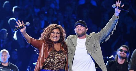 Cole Swindell & Jo Dee Messina Surprise With "She Had Me At Heads ...