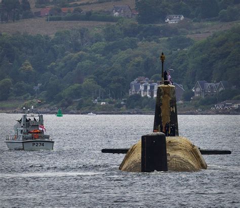 Vanguard class submarine returning to Faslane after 6 month patrol : r ...